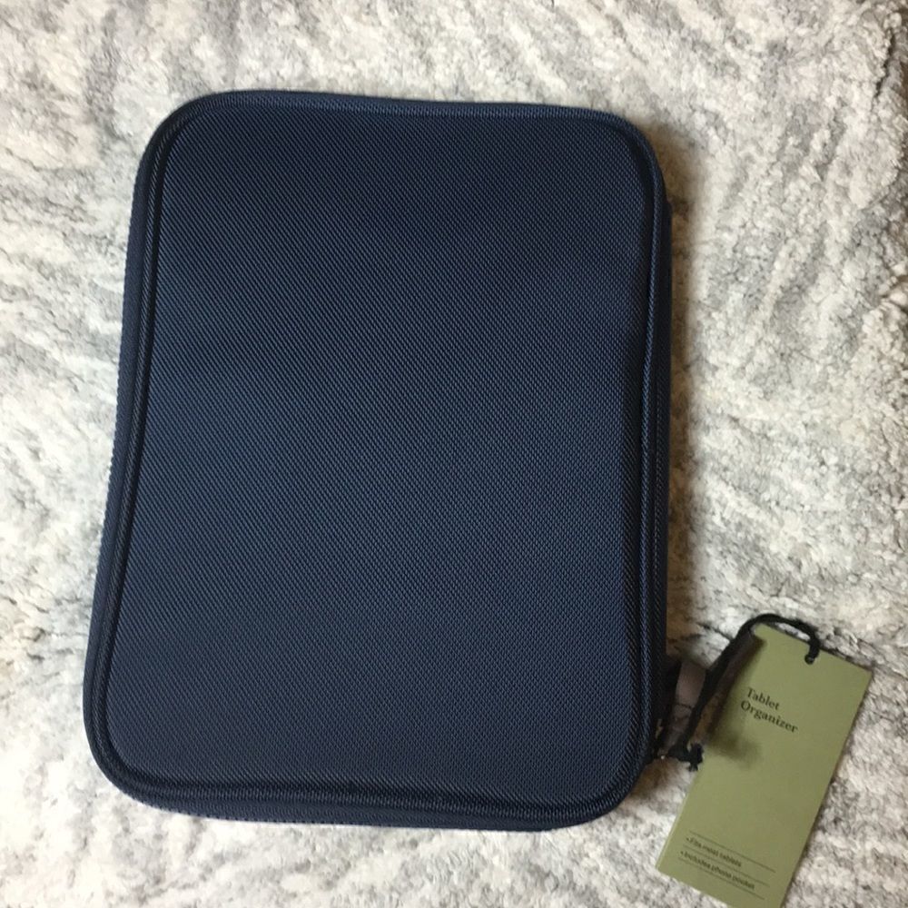Goodfellow Men’s Travel Tech Organizer Wal…